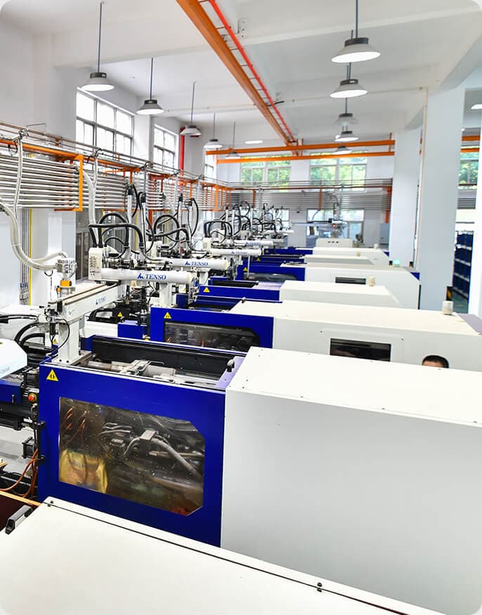 AULMO injection molding production line